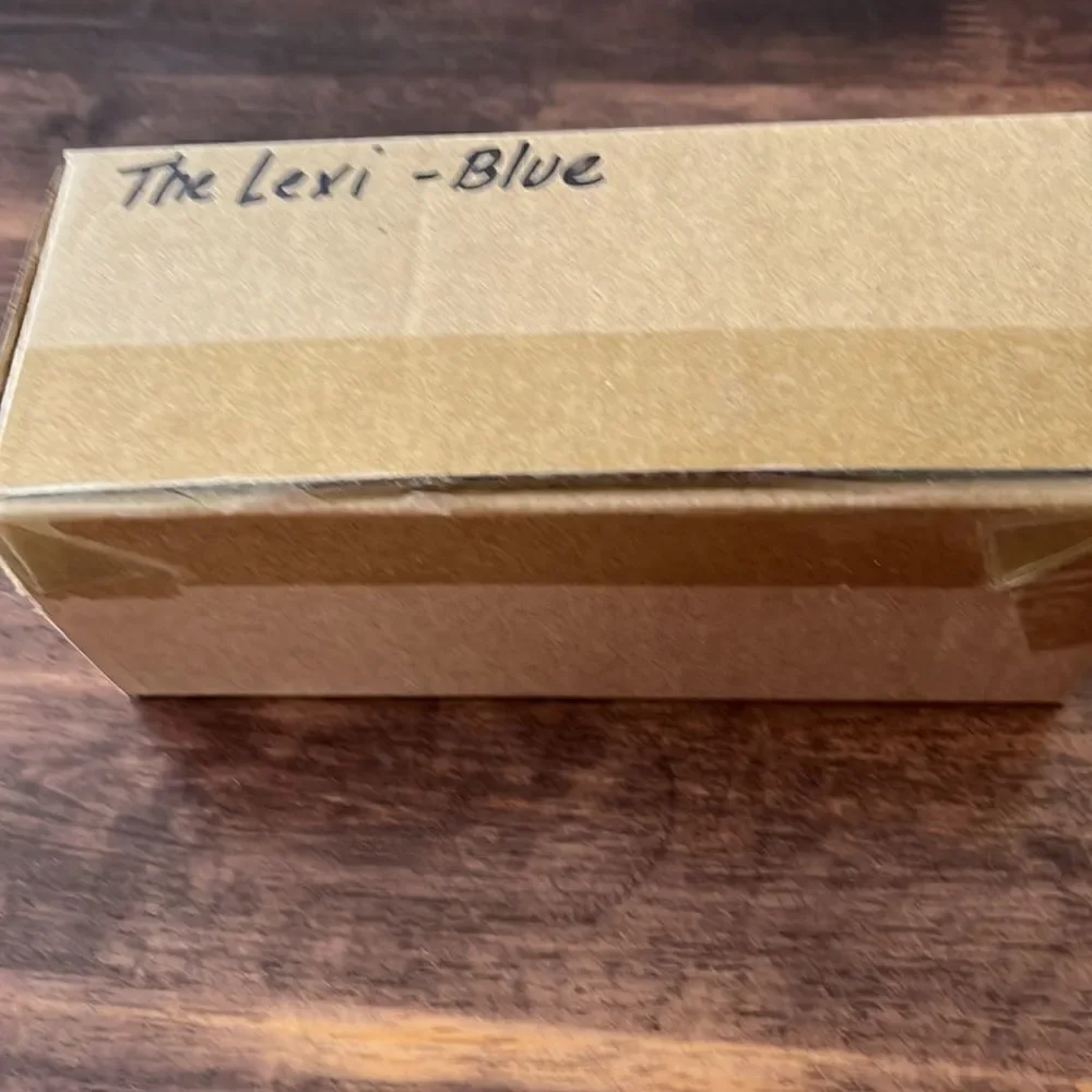 Prive Revaux The Lexi Blue Polarized Sunglasses-OS